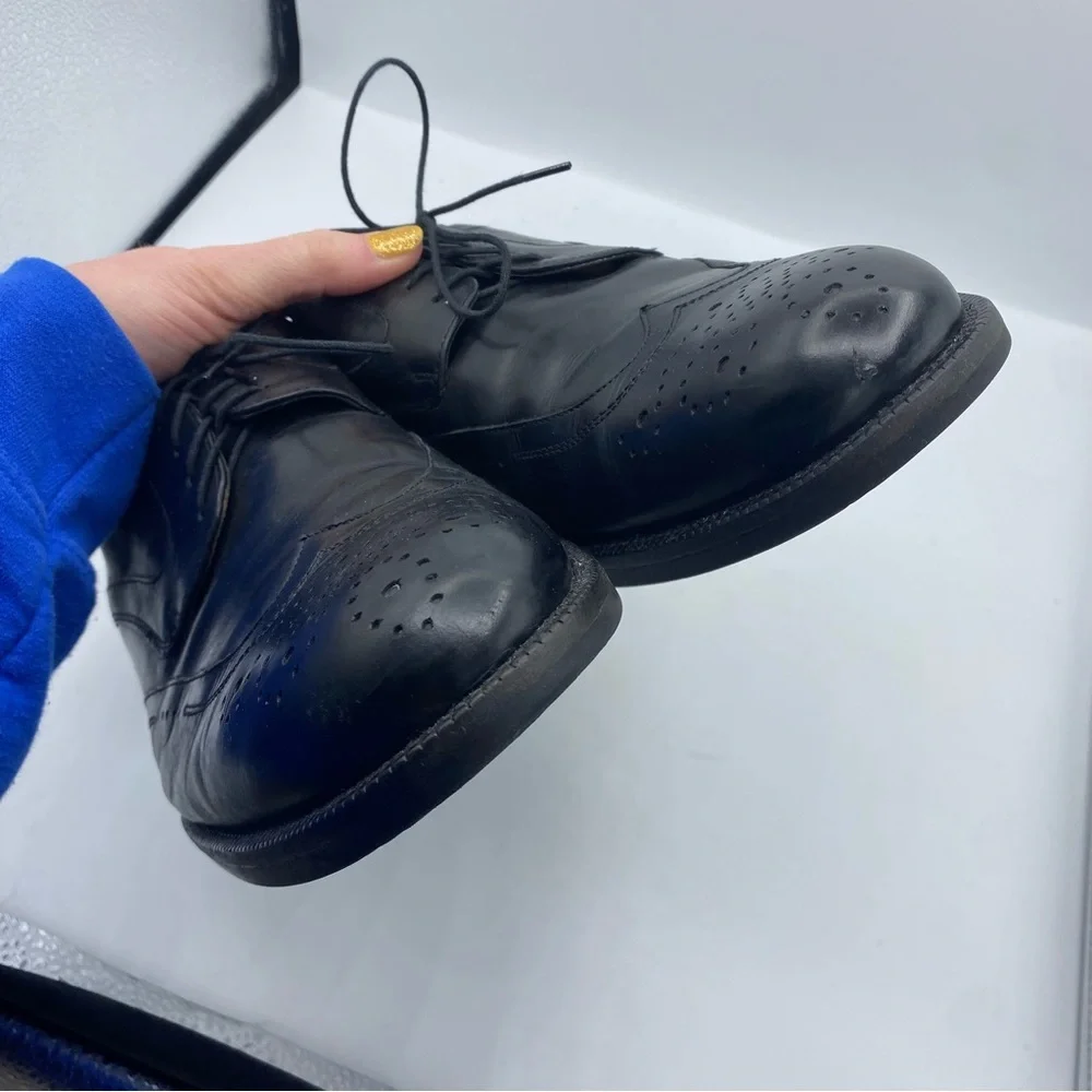 Johnston & Murphy Classic Black Leather Oxfords Size‎ 10.5 formal event work